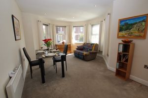 Living dining area- click for photo gallery